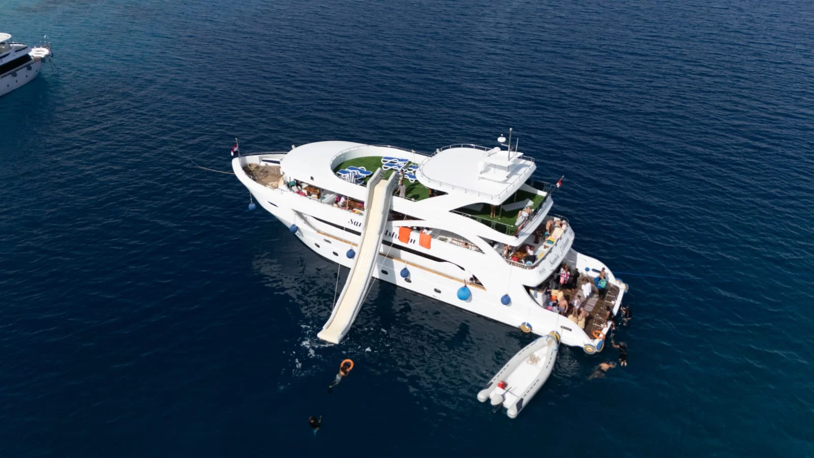 Premium Trip White Island Snorkeling & Diving